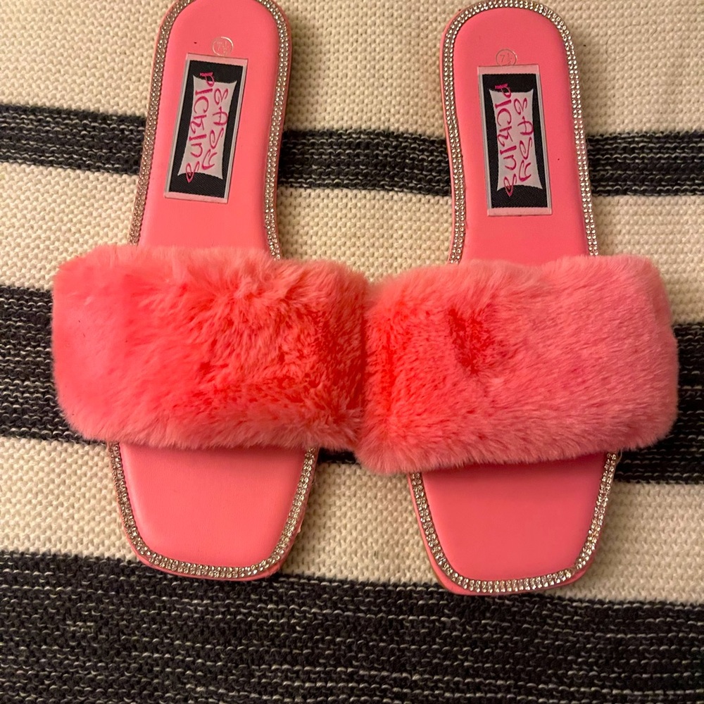 Hot pink fur bling slides